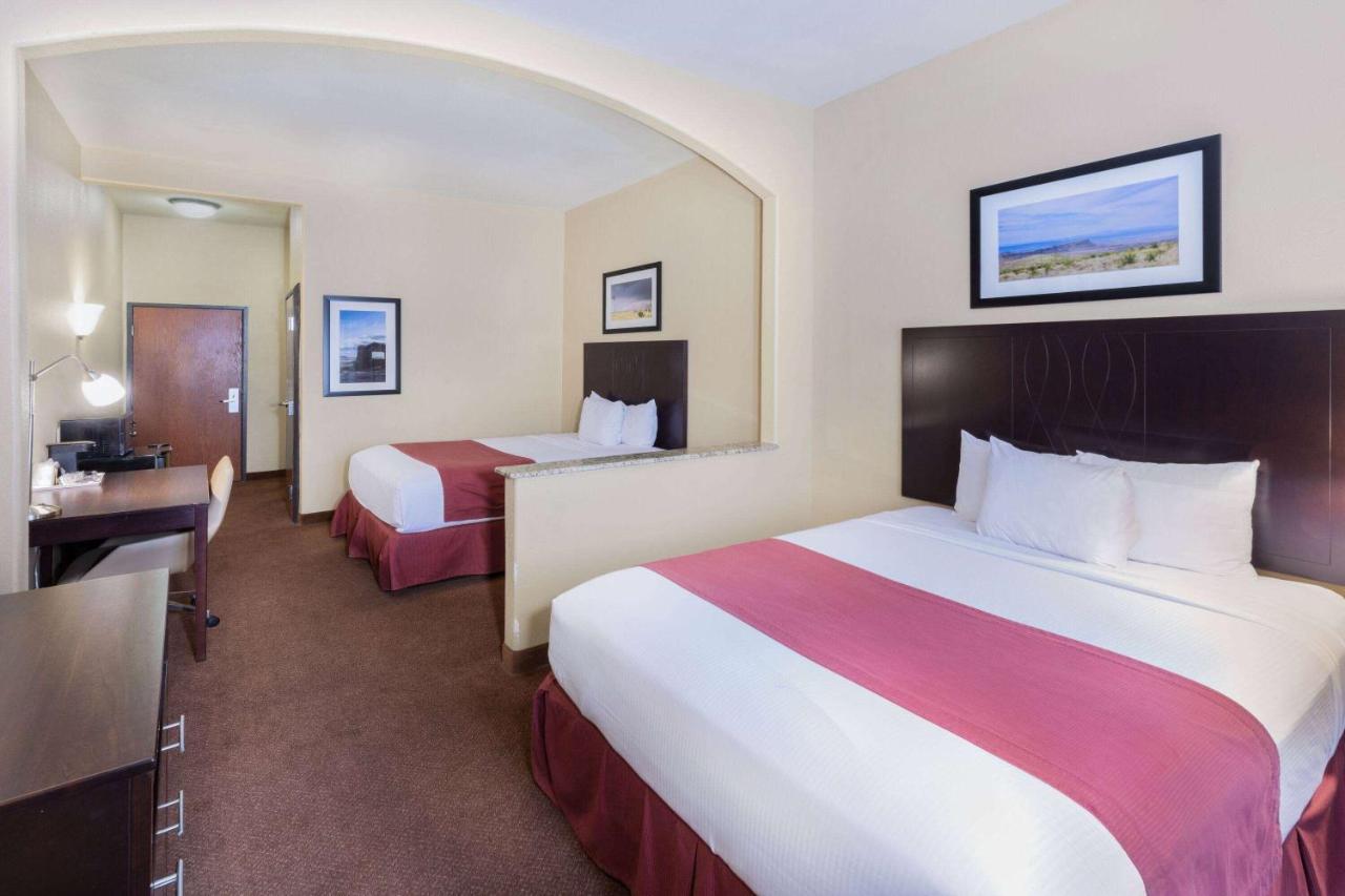 เบย์มอนต์ บาย วินด์แฮม เควโร Hotel Cuero ภายนอก รูปภาพ