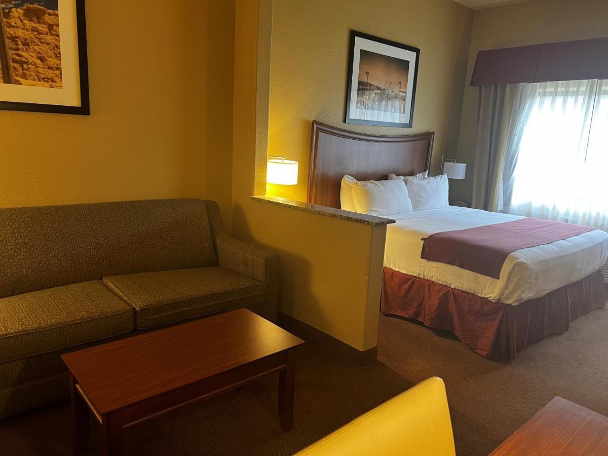 เบย์มอนต์ บาย วินด์แฮม เควโร Hotel Cuero ภายนอก รูปภาพ