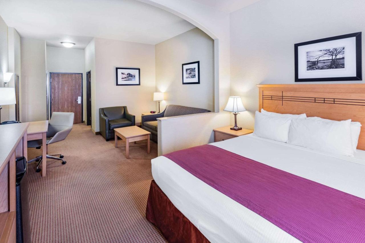 เบย์มอนต์ บาย วินด์แฮม เควโร Hotel Cuero ภายนอก รูปภาพ